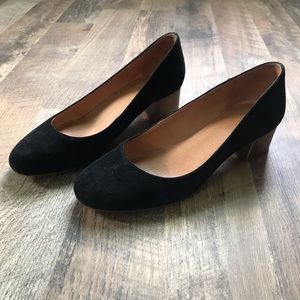 Madewell Ella Pump in black suede
